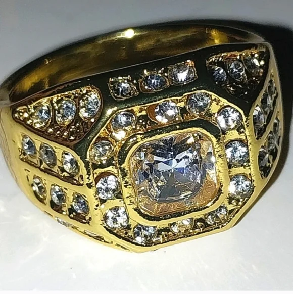 Gold and Silver Vintage Diamond Ring with Intricate Detailing Sz 11